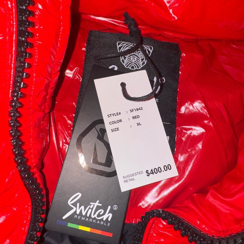 Red Switch Puffer Coat - Picture 5 of 5